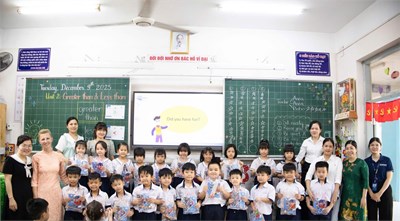 Khám phá tiết học mở: học tiếng Anh thông qua môn Toán và Khoa học của lớp Một 2